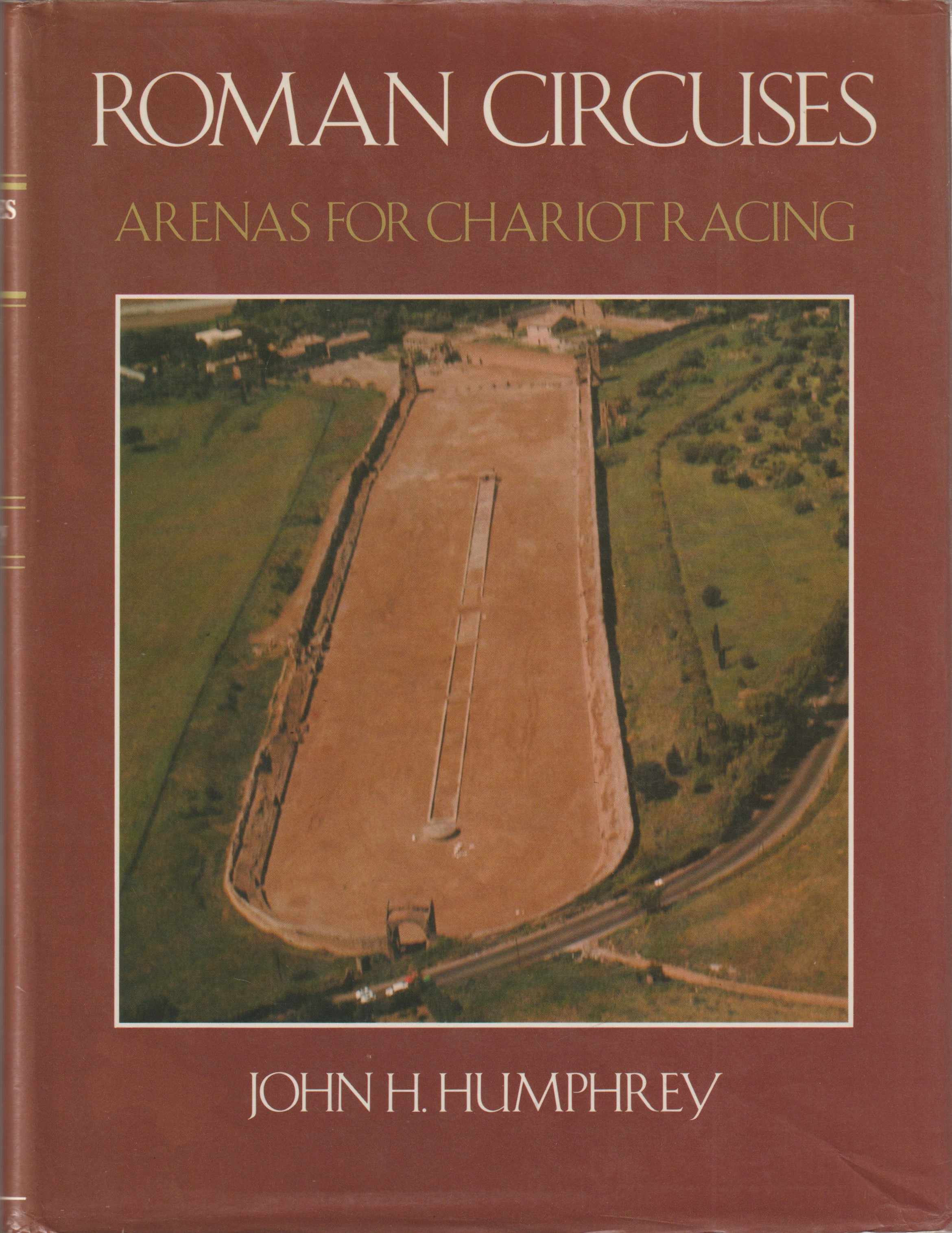 Roman circuses : arenas for chariot racing Roman circuses : arenas for chariot racing