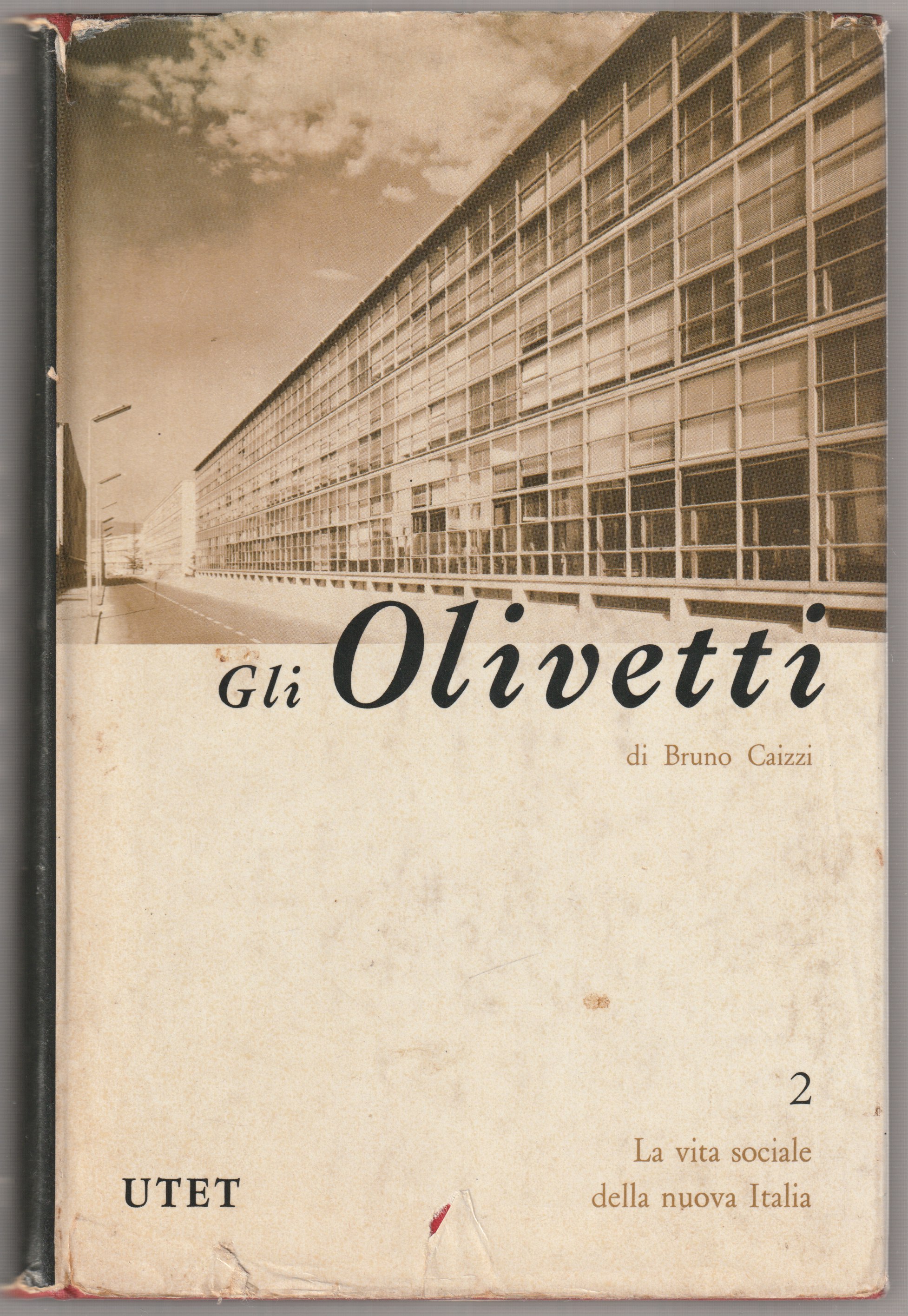Camillo e Adriano Olivetti. Camillo e Adriano Olivetti.
