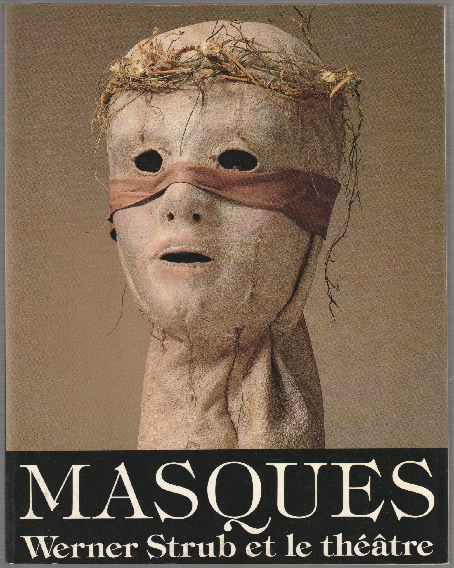 Masques : Werner Strub et le theatre. Masques : Werner Strub et le theatre.